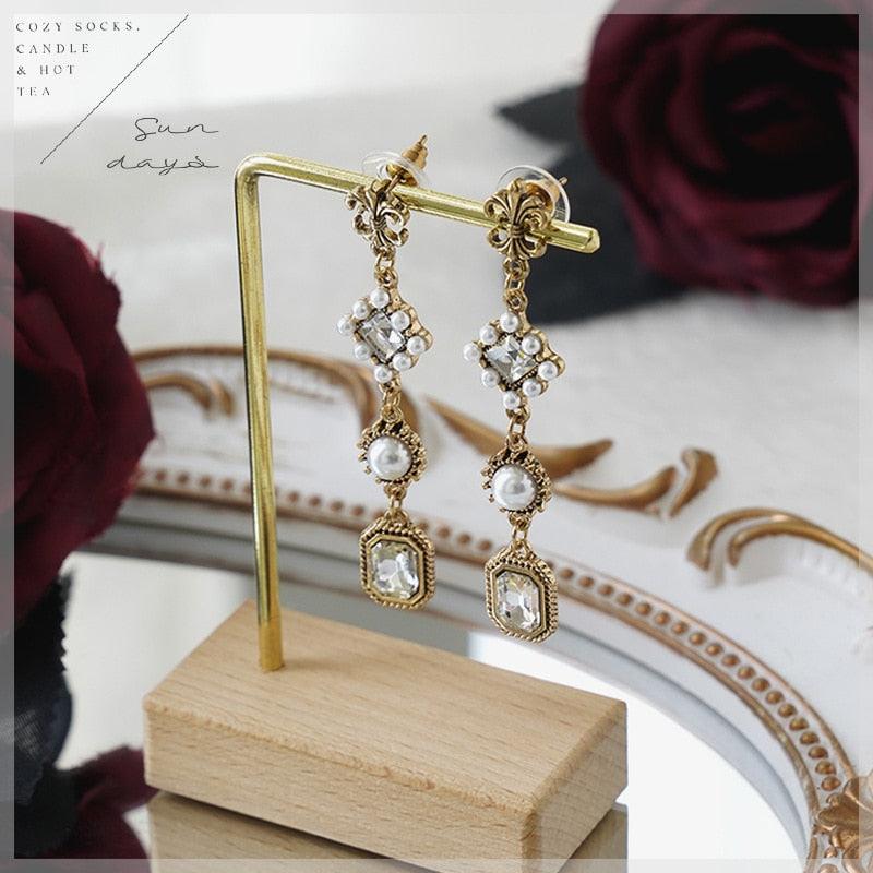 Jewelry Organizer Wooden Rack Bracelet Earring Holder Display Decoration Stand Earring Support Display Decoration Rack Small Jewelry Display Holder T-Shaped Iron Fashion Home Bracelet Pendant Jewelry Storage Shelf Stand for Woman Girls